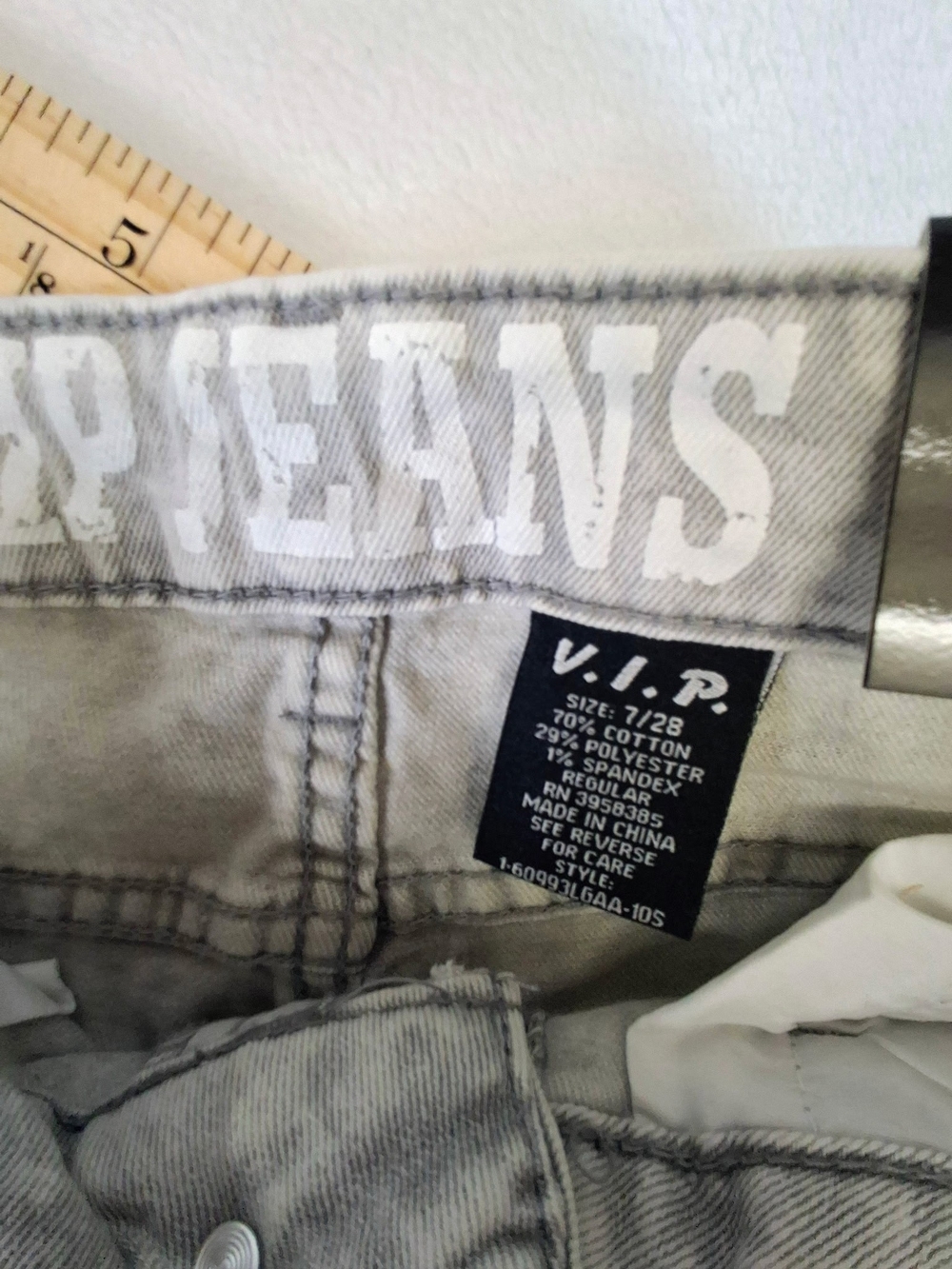VIP Women’s Size 7 Gray Wide Leg Cargo Jeans - Picture 5 of 10